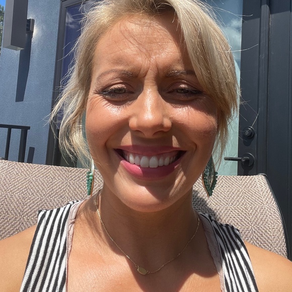 Meet your Posher, Regan - Picture 1 of 1